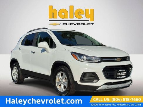 Used 2020 Chevrolet Trax LT w/ LT Convenience Package FWD image 1