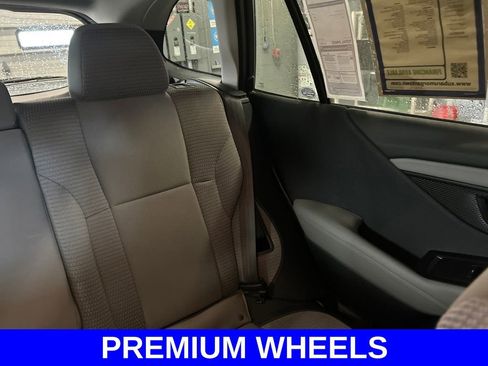 Used 2022 Subaru Outback Premium AWD/4WD image 14