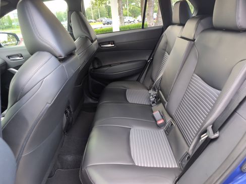 Used 2025 Toyota Corolla Cross AWD Hybrid w/ Convenience Package image 31