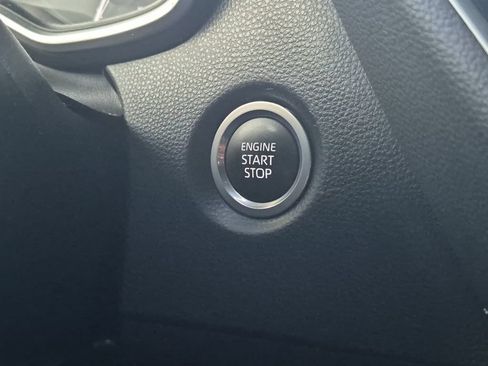 Used 2023 Toyota Corolla SE FWD image 22