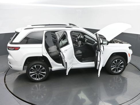 Used 2022 Jeep Grand Cherokee Overland image 70