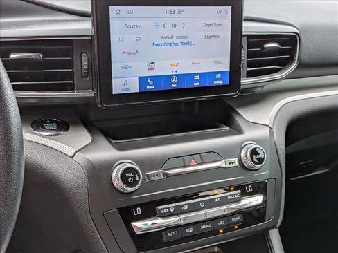 Used 2020 Ford Explorer XLT w/ Equipment Group 202A image 8