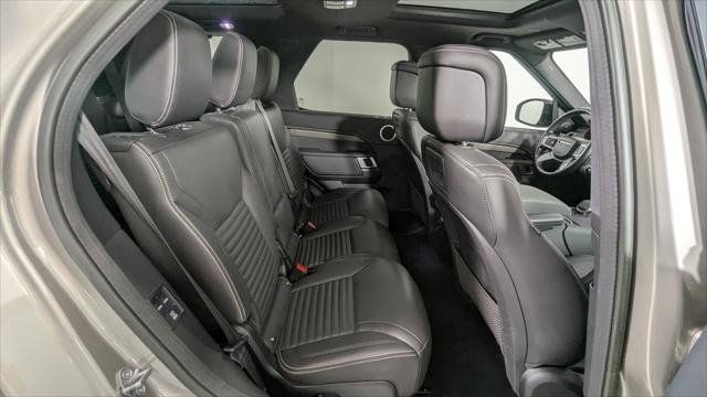 Used 2023 Land Rover Discovery S R-Dynamic AWD/4WD image 24