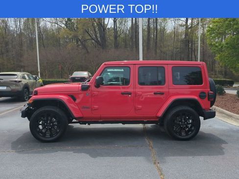 Used 2025 Jeep Wrangler Unlimited Sahara w/ Safety Group image 2