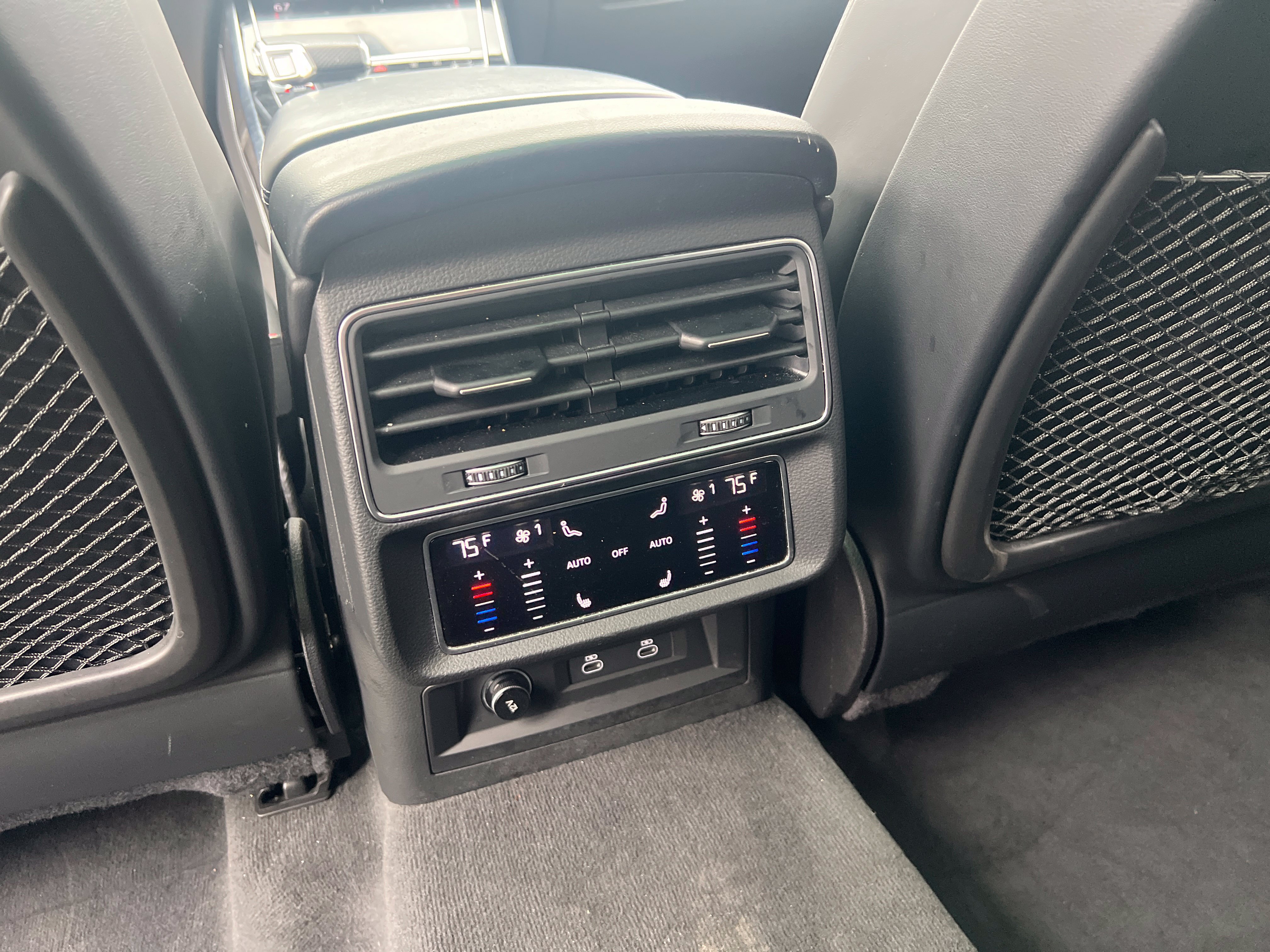Used 2023 Audi SQ8 Premium Plus w/ Executive Package AWD/4WD image 22