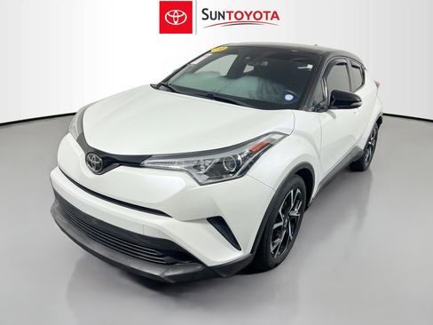 Used 2019 Toyota C-HR XLE image 9