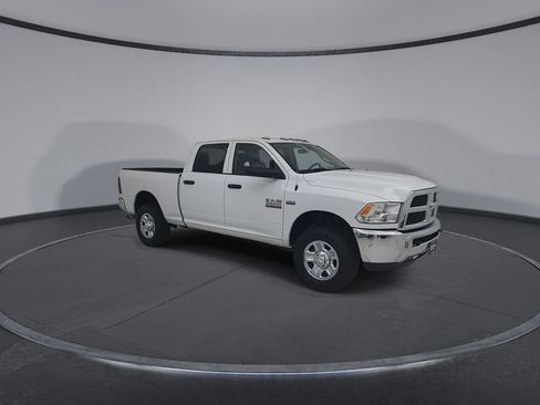 Used 2018 RAM 3500 Tradesman w/ Chrome Appearance Group AWD/4WD image 4