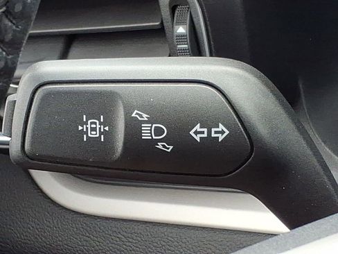 Used 2023 Ford Explorer XLT w/ Equipment Group 202A image 24