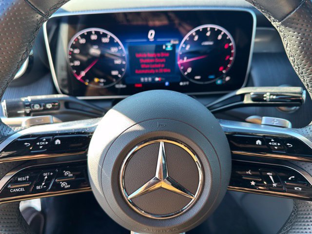 Used 2025 Mercedes-Benz GLC 300 4MATIC w/ AMG Line image 27