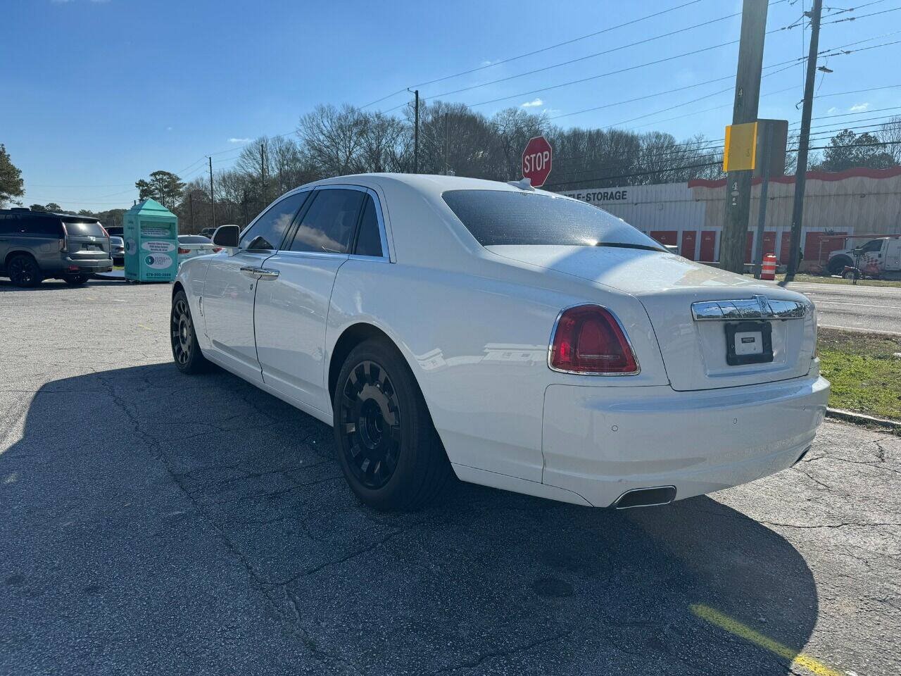 Used 2013 Rolls-Royce Ghost RWD image 3