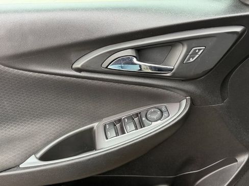 Used 2023 Chevrolet Malibu LT image 19