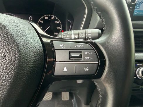 Used 2025 Honda Pilot Touring image 24