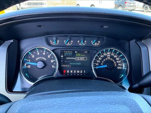 Used 2014 Ford F150 XLT w/ XLT Chrome Package image 20