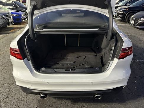 Used 2020 Jaguar XE S image 18