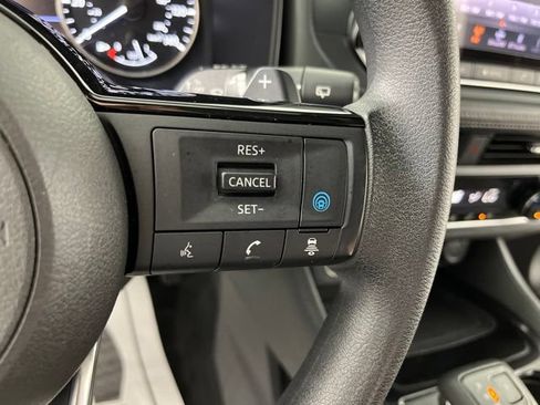 Used 2023 Nissan Rogue SV FWD image 20