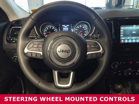 Used 2021 Jeep Compass Latitude image 9