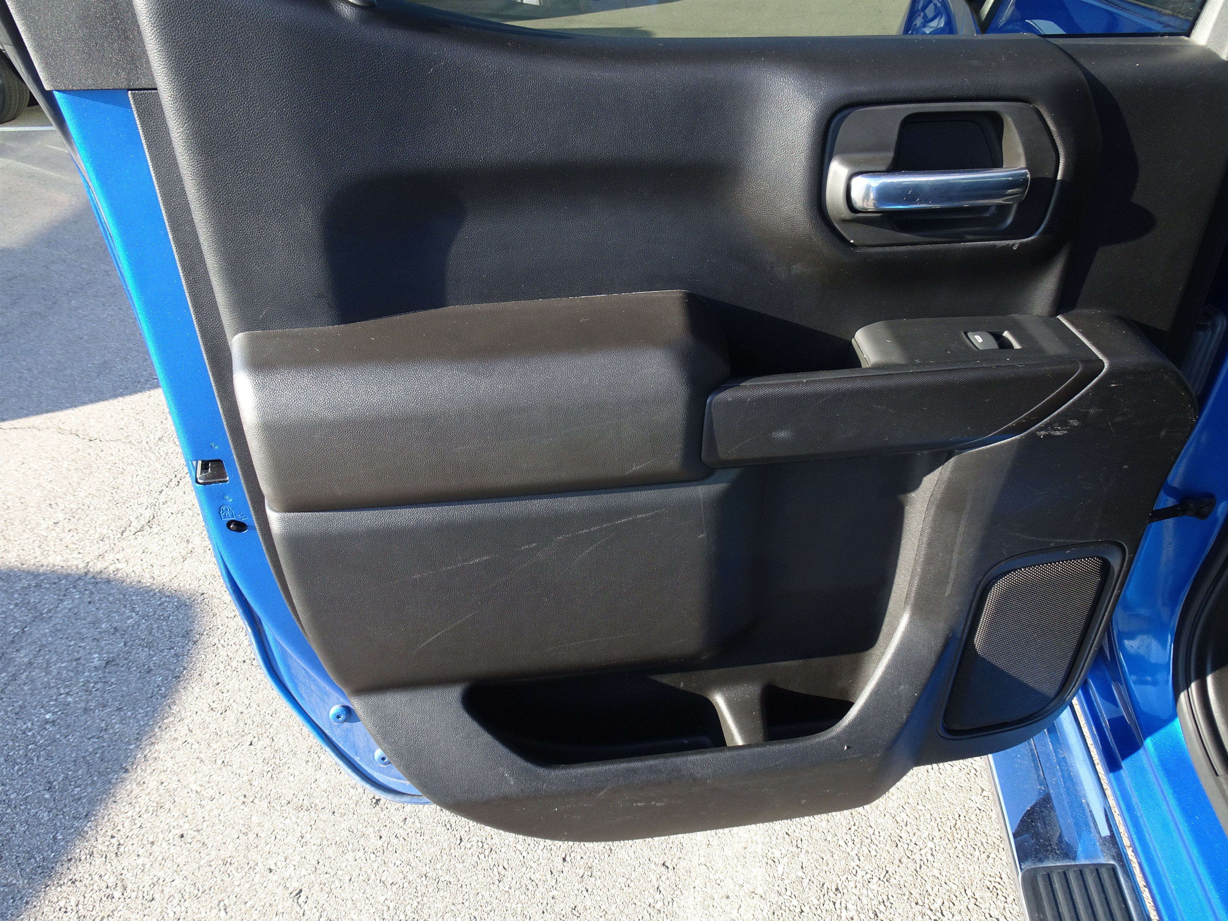 Used 2022 Chevrolet Silverado 1500 Custom AWD/4WD image 16
