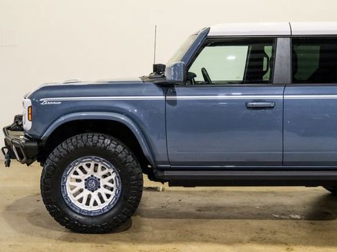 Used 2025 Ford Bronco Heritage Edition AWD/4WD image 52
