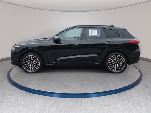Used 2025 Audi SQ5 Premium Plus AWD/4WD image 8