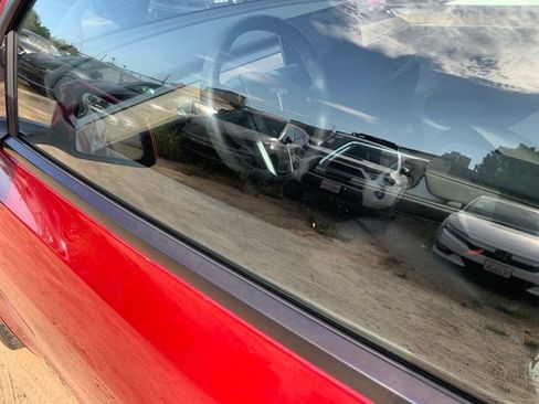 Used 2024 Tesla Model Y Long Range AWD/4WD image 10
