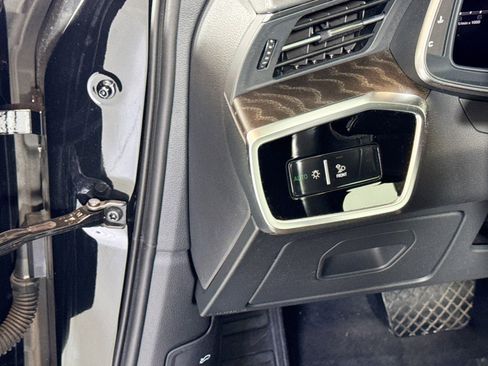 Used 2021 Audi A6 3.0T Premium w/ Convenience Package image 10