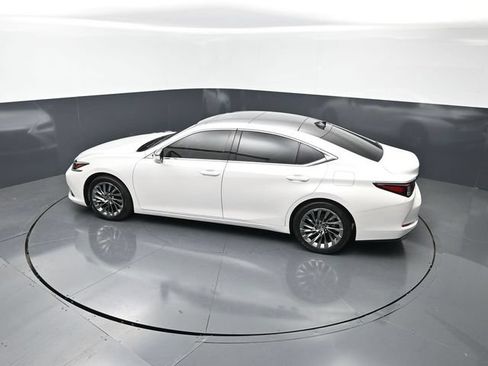 Used 2025 Lexus ES 350 Ultra Luxury w/ Accessory Package (Z1) FWD image 16