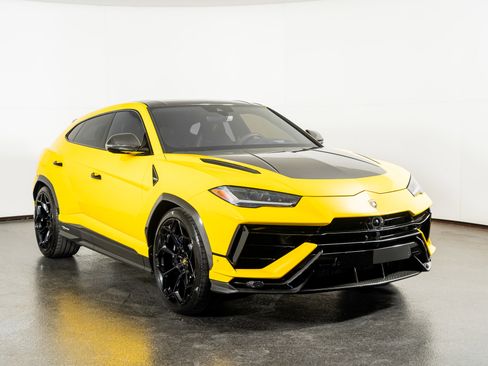 Used 2023 Lamborghini Urus Performante image 4