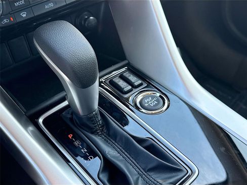 New 2025 Mitsubishi Eclipse Cross LE image 16