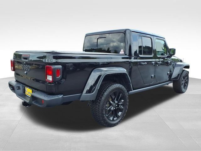 Used 2025 Jeep Gladiator Sport AWD/4WD image 7