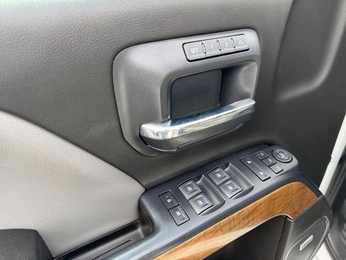 Used 2019 Chevrolet Silverado 2500 LTZ w/ Duramax Plus Package image 11