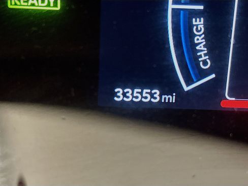 Used 2025 Toyota Camry SE FWD image 19