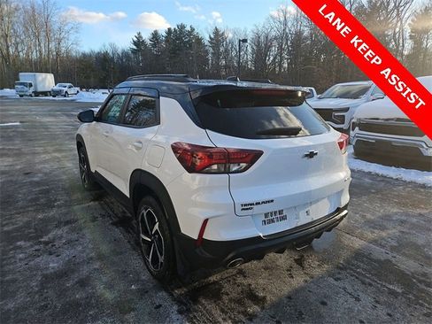 Used 2023 Chevrolet TrailBlazer RS w/ Convenience Package image 3