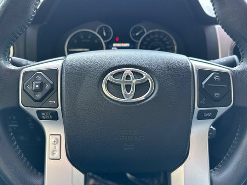 Used 2017 Toyota Tundra Limited w/ Limited Premium Package RWD image 27