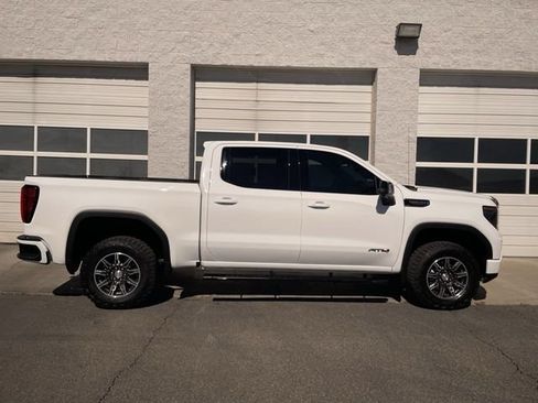 Used 2025 GMC Sierra 1500 AT4 AWD/4WD image 1