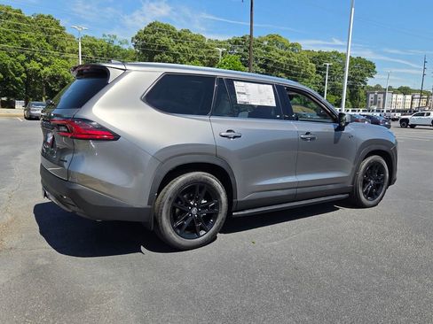 New 2026 Toyota Grand Highlander FWD image 15