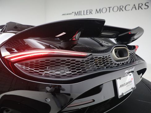 New 2026 McLaren 750S Spider RWD image 44