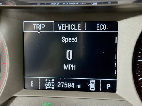 Used 2023 Chevrolet TrailBlazer ACTIV w/ Convenience Package AWD/4WD image 2