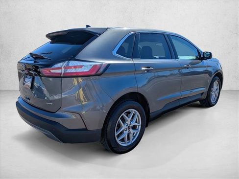 Used 2024 Ford Edge SEL image 5