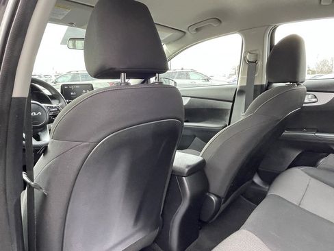 Certified 2024 Kia Forte LXS w/ LXS Technology Package image 24