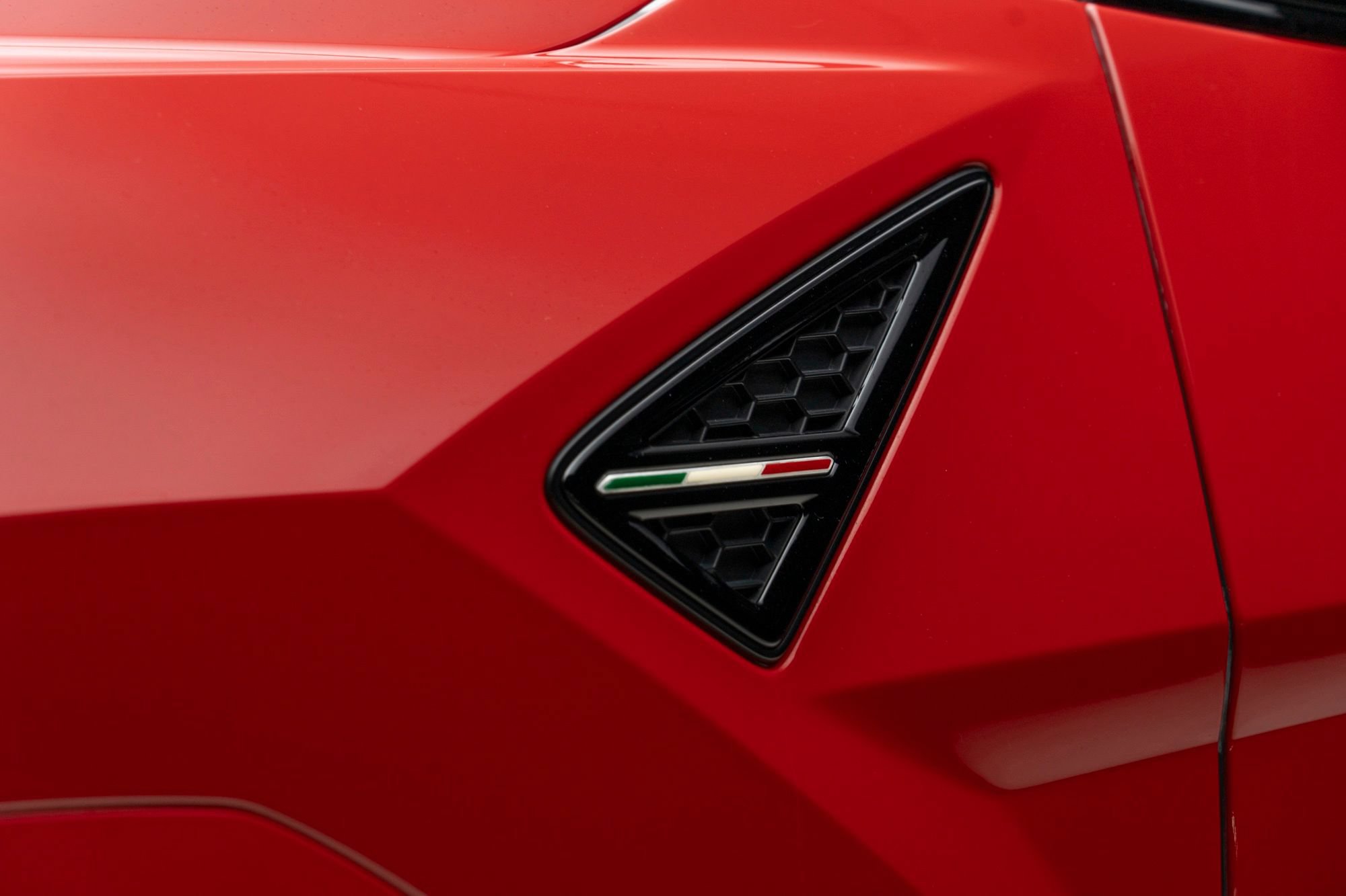 Used 2020 Lamborghini Urus AWD/4WD image 68