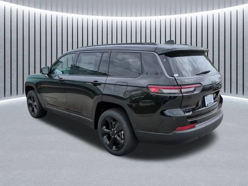 New 2026 Jeep Grand Cherokee L Limited w/ Limited Altitude Package AWD/4WD image 13