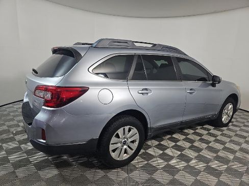 Used 2015 Subaru Outback 2.5i Premium AWD/4WD image 2