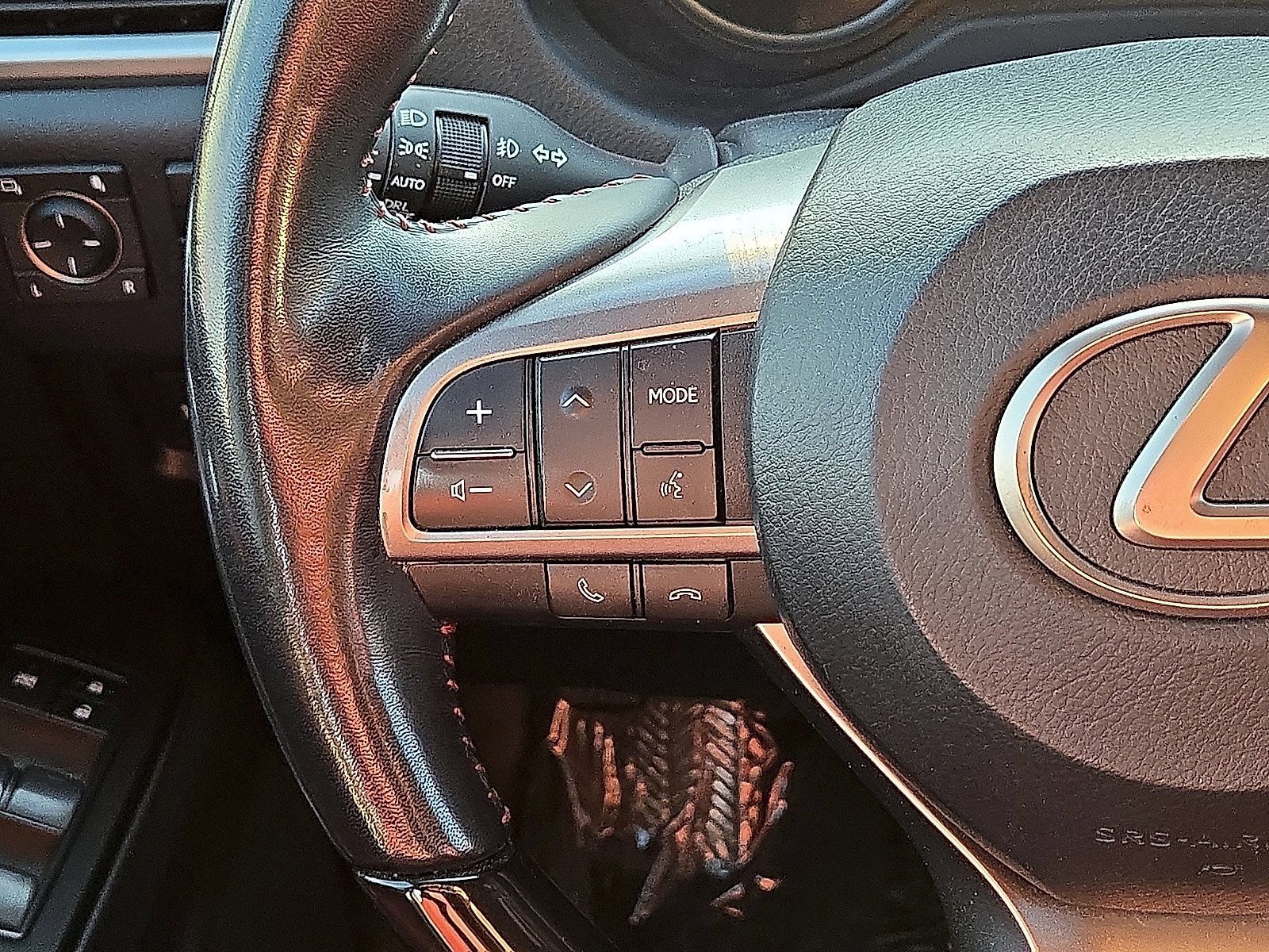 Used 2023 Lexus GX 460 Premium w/ Accessory Package AWD/4WD image 18