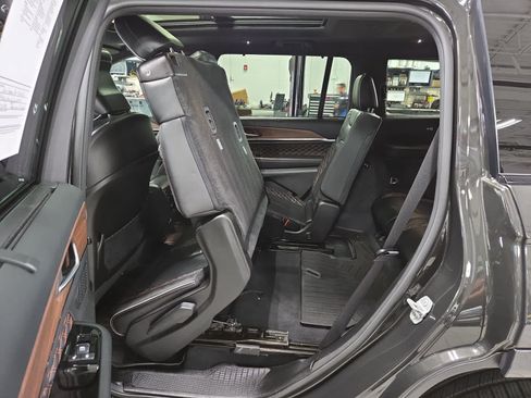 Used 2023 Jeep Grand Cherokee L Summit w/ Advanced Protech Group IV AWD/4WD image 23