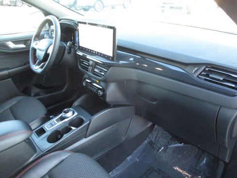 Used 2023 Ford Escape ST-Line w/ Tech Pack #1 image 41