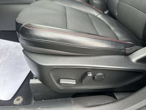 Used 2023 Ford Escape ST-Line w/ Tech Pack #1 AWD/4WD image 16