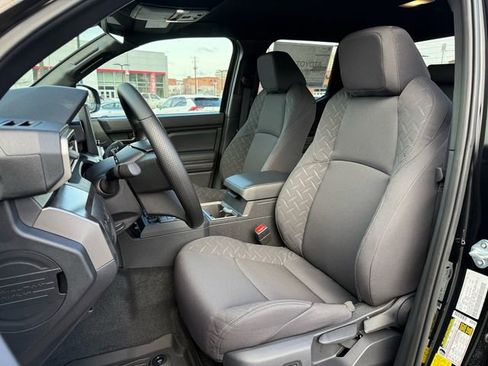 New 2025 Toyota Tacoma SR5 image 7