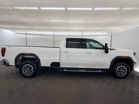 Used 2025 GMC Sierra 3500 SLE w/ SLE Value Package image 7