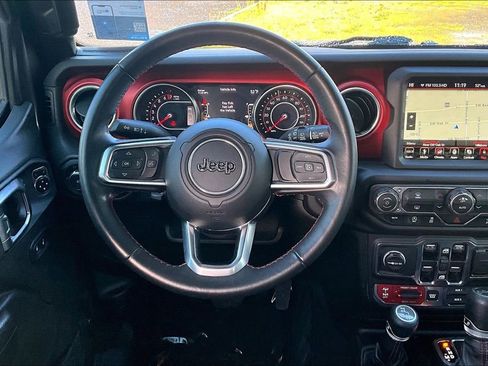 Used 2018 Jeep Wrangler Unlimited Rubicon AWD/4WD image 7