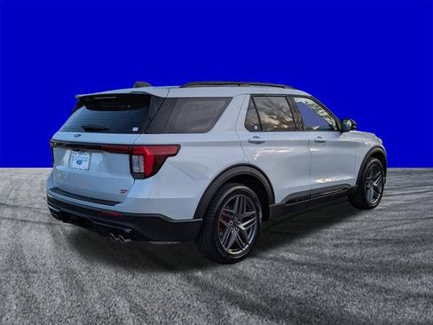 New 2026 Ford Explorer ST w/ Sun And Sound Package image 4